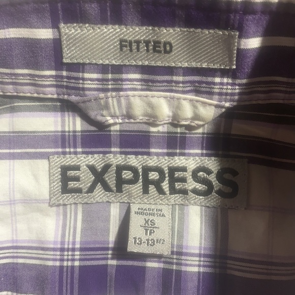 ‼️ Fitted Express Plaid Button Up - Picture 2 of 6
